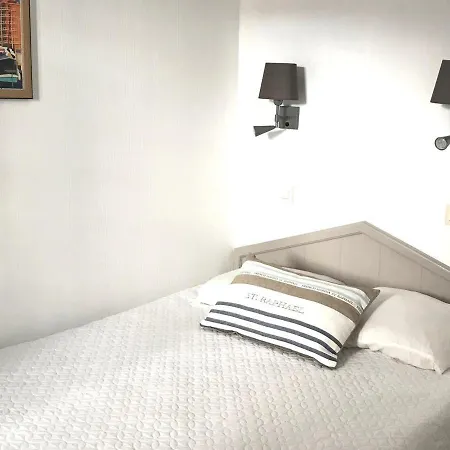 Cap Esterel : 2 Pieces, Vue Mer, Acces Piscines - Fr-1-504-663 *